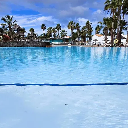 Blue Oasis Apartament *